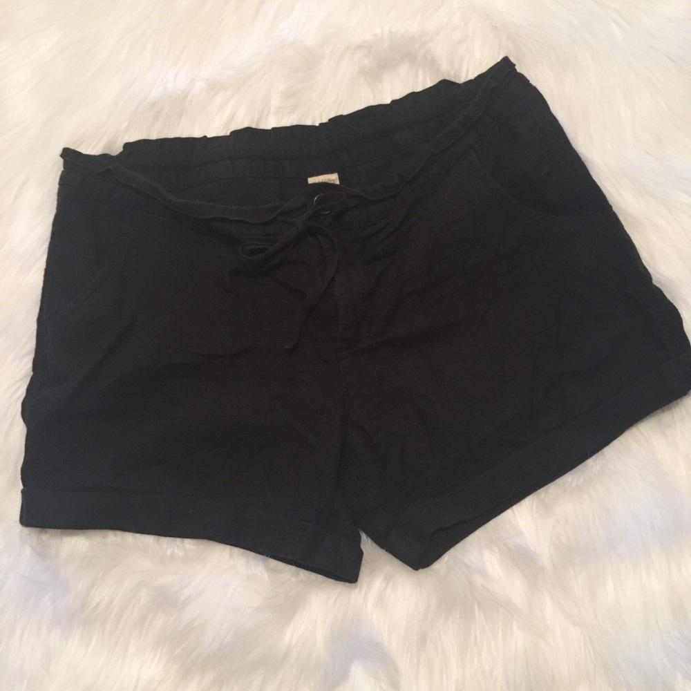 Bundle Only! ✨ Black Linen Shorts